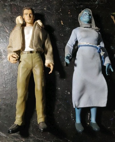 2000 Vintage Set Of 2 Farscape Figures -  John Crichton & Pa V Zotoh Healer