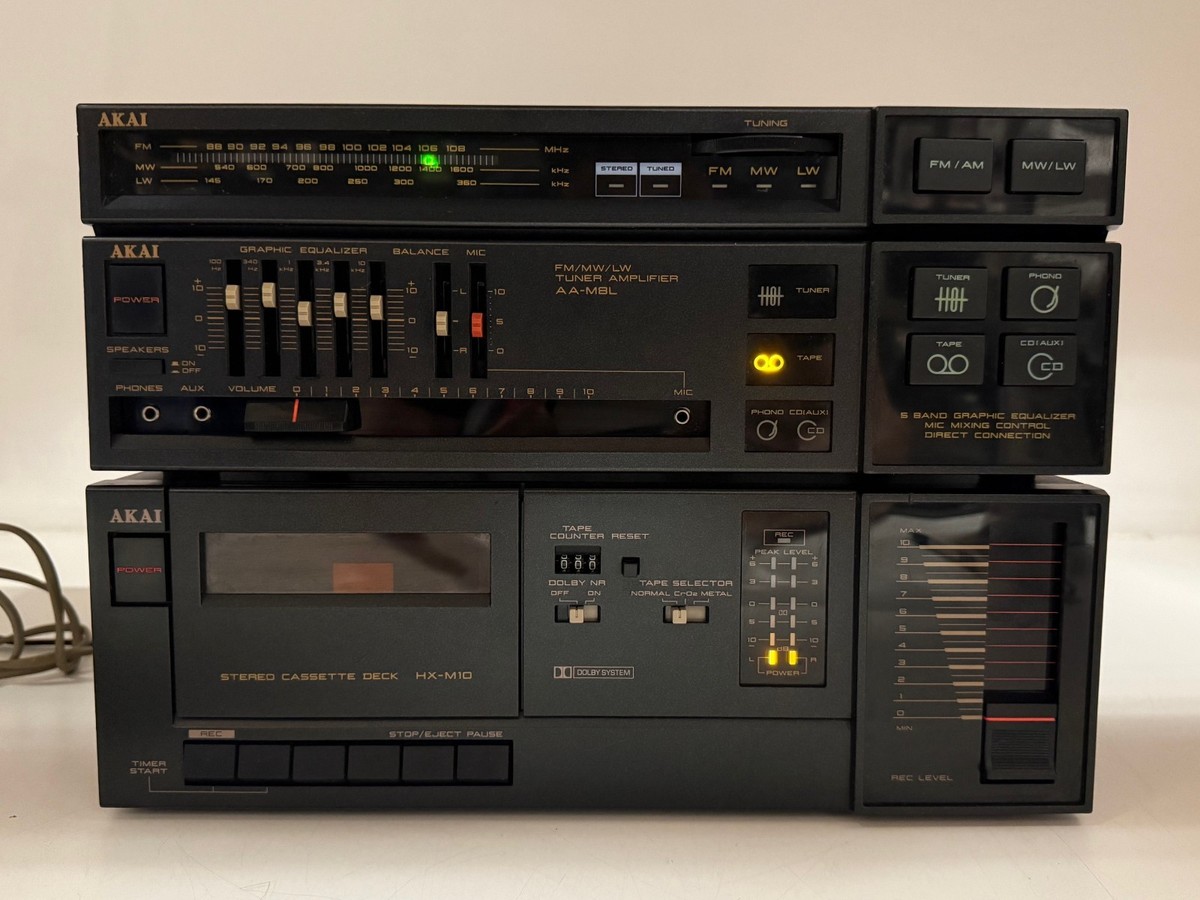 Akai AA-M8L Tuner Amplifier / HX-M10 Stereo Cassette Deck Set