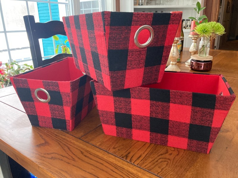 Buffalo plaid decorative storage baskets/bins. Set of 3 red and black. Christmas