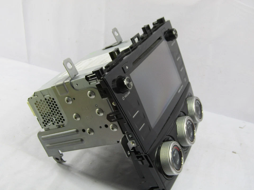 Subaru Forester 2016-2017 estéreo climatizador SXM HD radio CD MP3 86201SG670 Foto 2 de 4