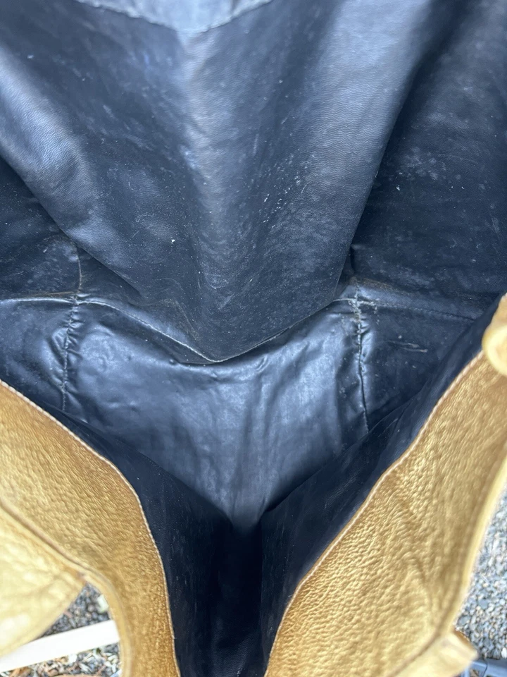 Donna Karan New York Bright Metallic Gold Shoulder Bag/Tote - Made In Italy - XL - Image 4 of 4