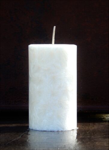 NEW FRAGRANCE 40hr COTTON & IRIS Light Delicate & Gentle Scented Pillar CANDLE - Photo 1/24