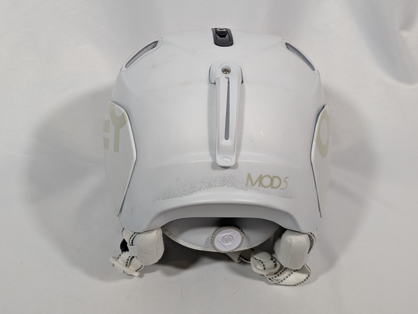 Oakley MOD5 Helmet Size S White Snowboard Ski - Good Condition, Broke Clip