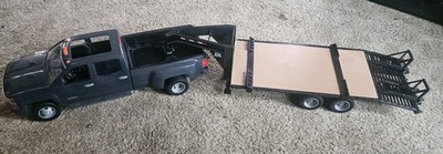 Big Farm 2017 High Country Chevy Silverado Dually 5th Wheel Trailer John Deere