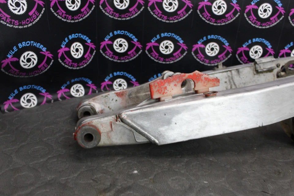 1988 Honda CR125R OEM ПОВОРОТНЫЙ РЫЧАГ ПОДВЕСКИ 52000-KS6-830 - Изображение 2 из 4