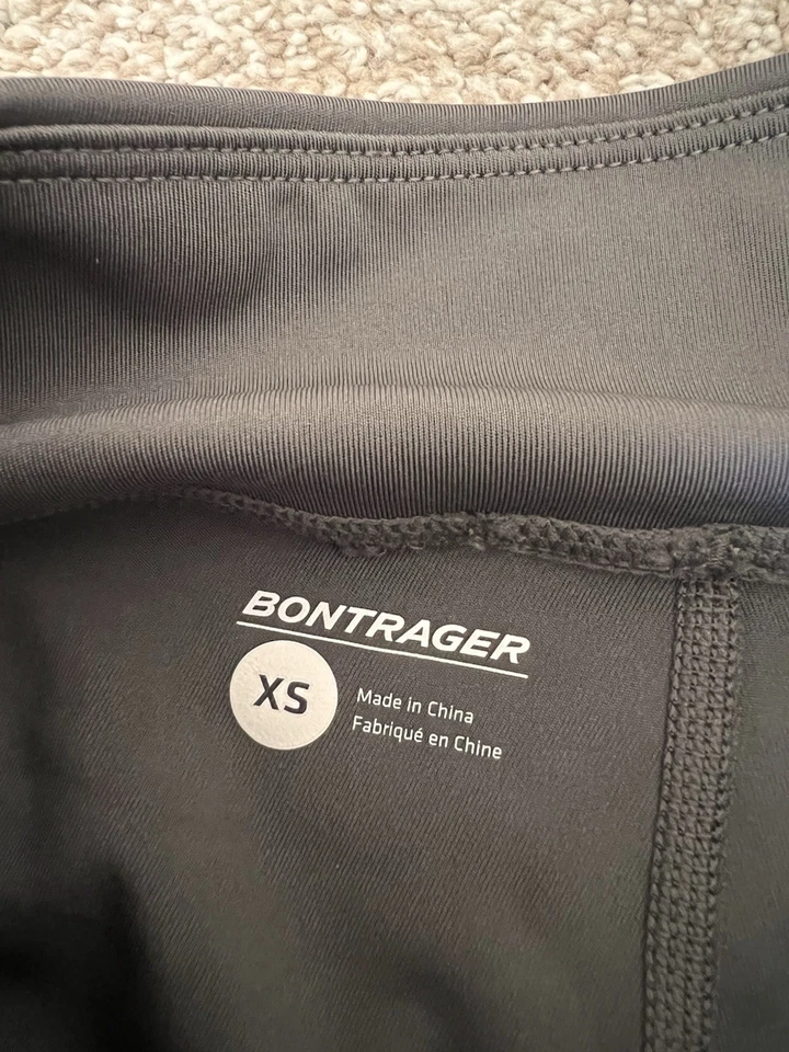 NWT Bontrager Vella Spin Short Women’s Gray Padded Cycling Shorts Sz XS 85$ - Image 4 of 4