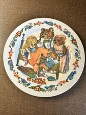 Vintage Oneida Melamine Child's Plate Goldilocks and the Three Bears 1970s