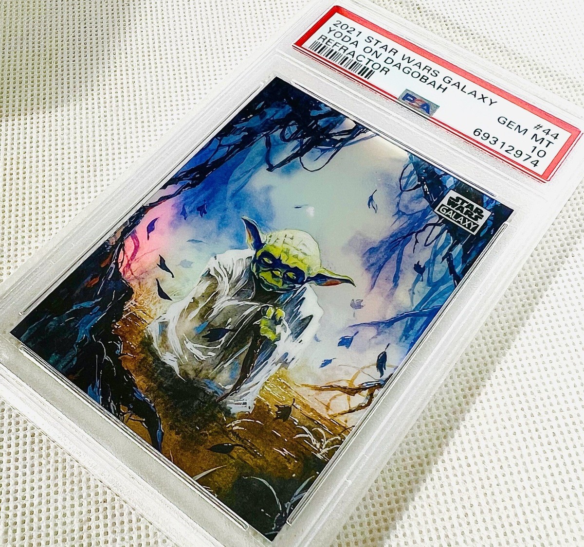 2021 Topps Star Wars Galaxy Yoda on Dagobah Refractor #44 PSA 10