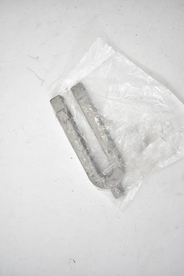 Abrazadera de correa Gibraltar de acero forjado en forma de U 2-3/8" de ancho x 1-1/8" de alto x 8" OAL Foto 3 de 4