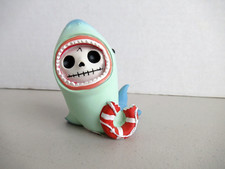 RARE Shark ceramic Statue with Skeleton inside  4" Tall Six Flags