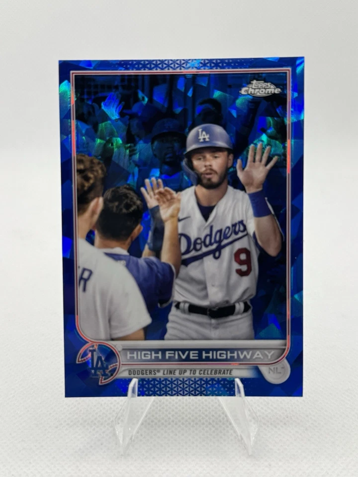 2022 Topps Chrome Sapphire #505 High Five Highway Los Angeles Dodgers - Image 2 of 4