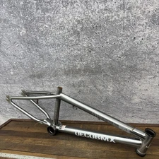 Haro 200.3 BMX Bike Frame 18.5in Freestyle Street Park 20in Ding Mid SChool