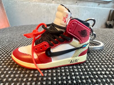 NIKE KEYNUTS フィギュア 箱あり NIKE secret BANDAIガシャポン ダンク dunk high 靴 フィギュア