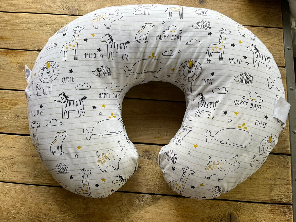 Boppy Nursing Pillow Positioner with Notebook Black Gold zoo