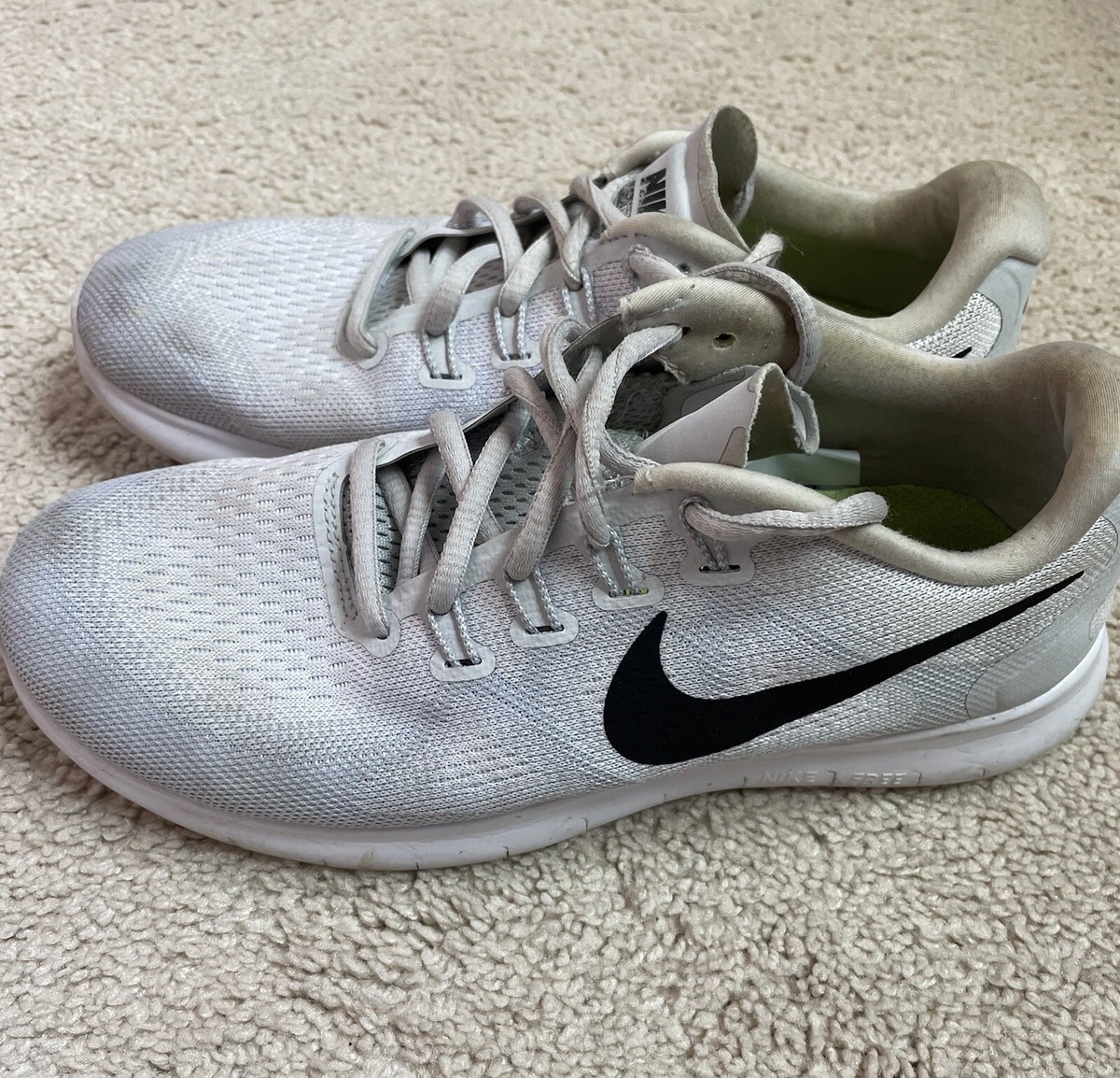Nike Running Shoes Women display picture 2
