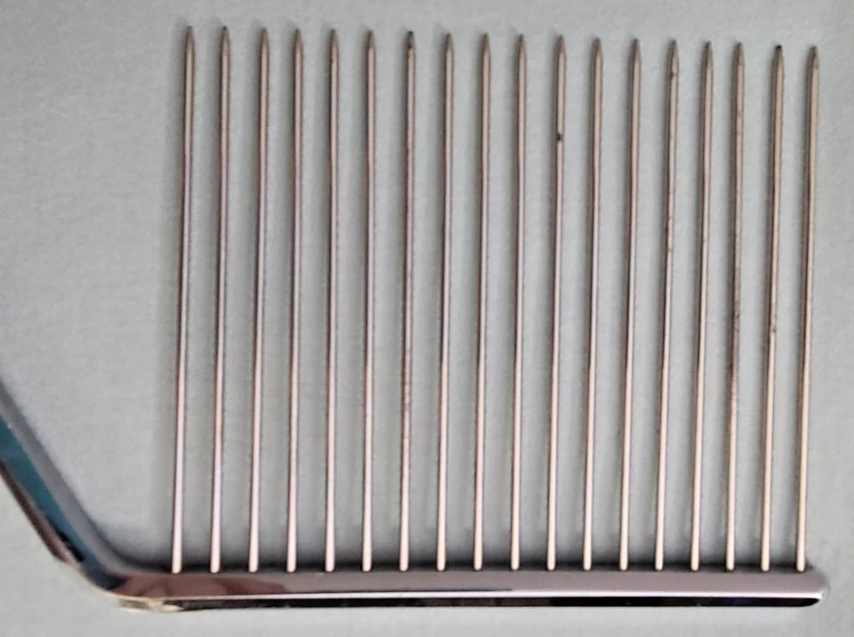 Quebra-bolos antigo S. Kirk & Son prata esterlina repousse cabo floral - Imagem 3 de 4