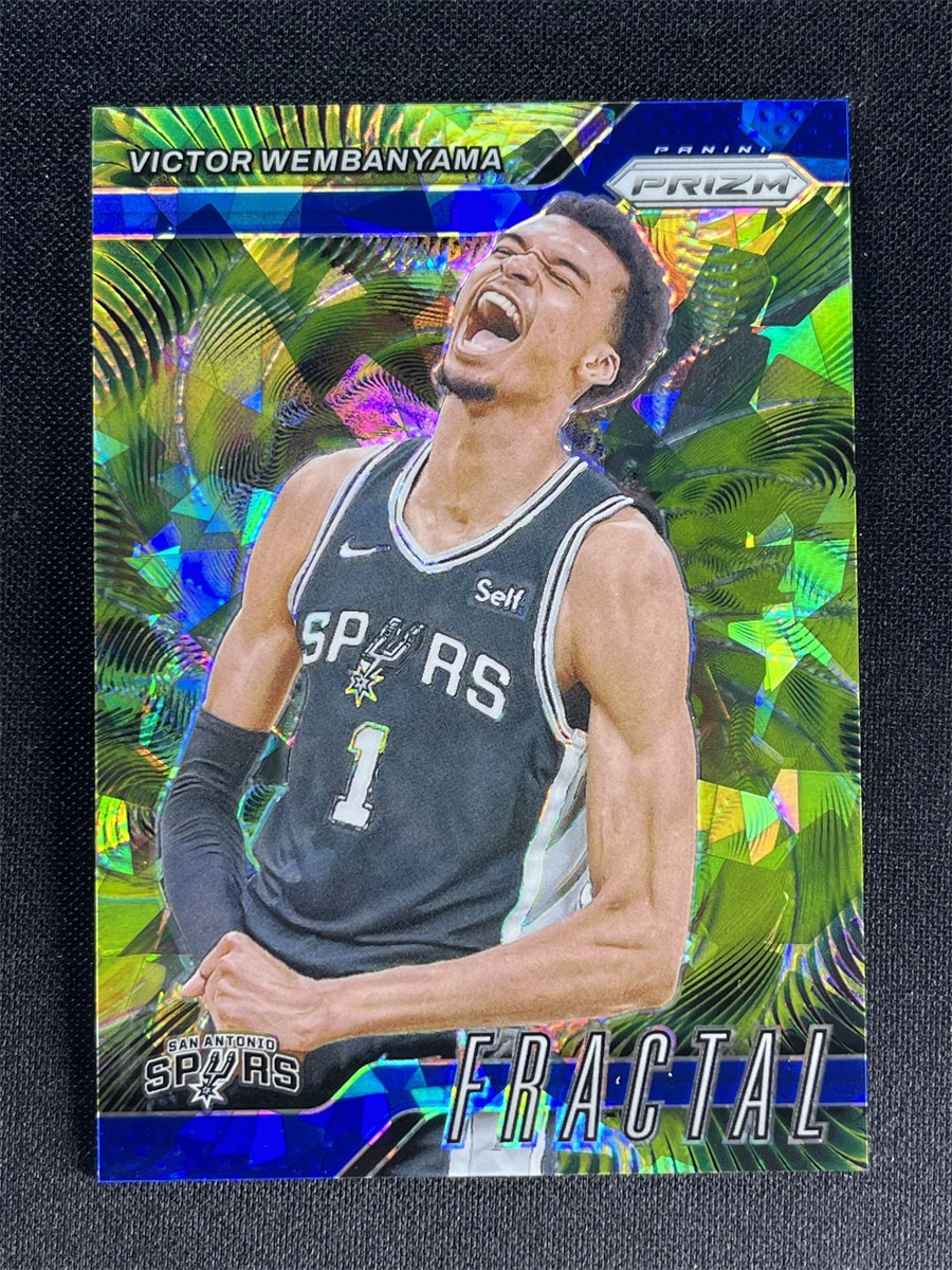 2024-25 Panini Prizm Fractal Victor Wembanyama #10 Blue Cracked Ice Fractal /125