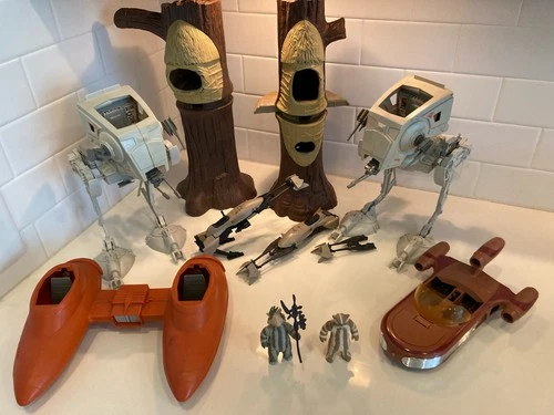 Vintage Star Wars Speederbike, AT ST's, Ewok figures & village parts Lot
