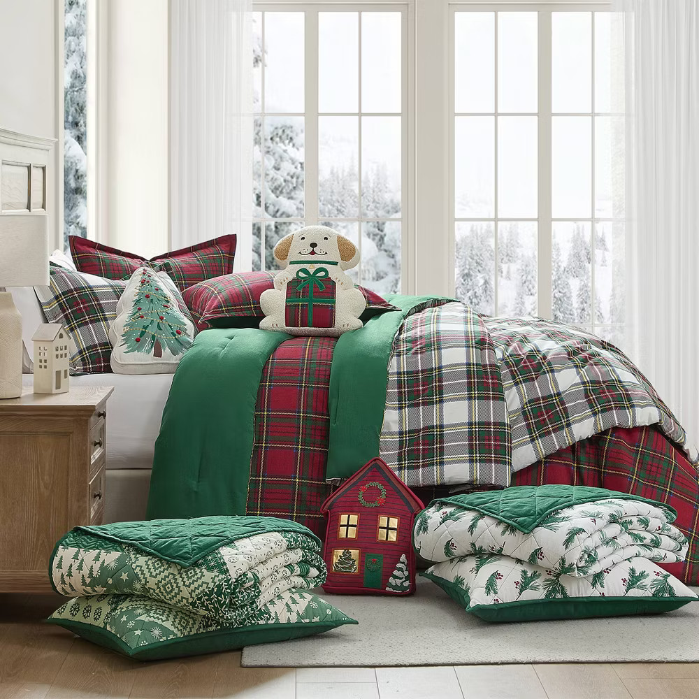 Hallmark King Flannel Tree Print Quilts Green