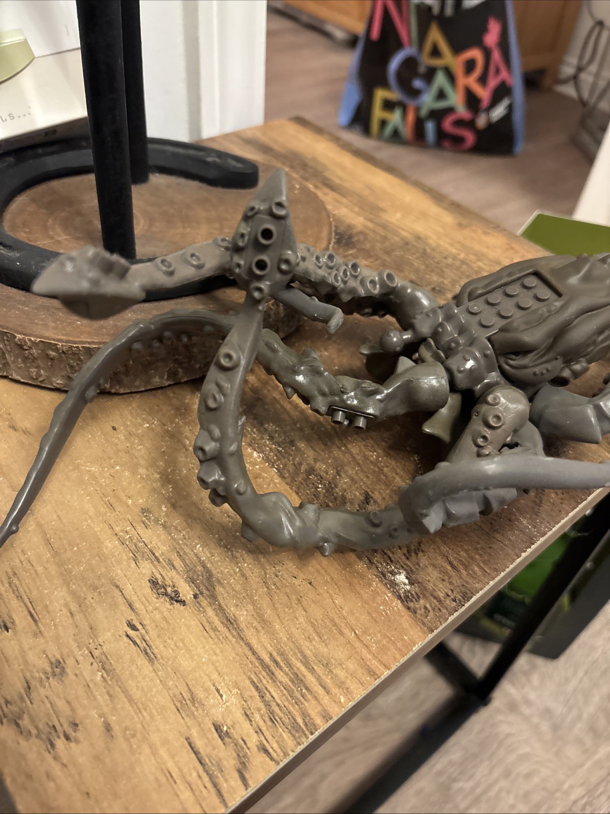 Pirates of The Caribbean MEGA Bloks #1086 Kraken Figure Incomplete