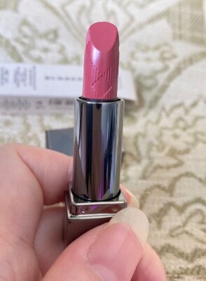 NIB Burberry kisses hydrating lipstick SEPIA MINI SIZE g