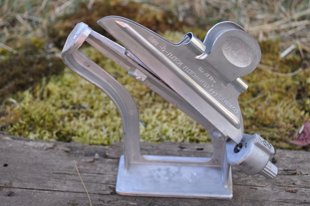Gabarit De Fléchage Bitzenburger Vintage – Dial-O-Fletch Avec Pince Fletchmaster