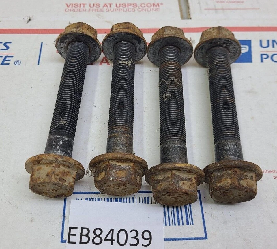 Dodge Ram 1500 2009 2012 4x4 brazo de control trasero pernos de montaje brazos del eje trasero Foto 2 de 4