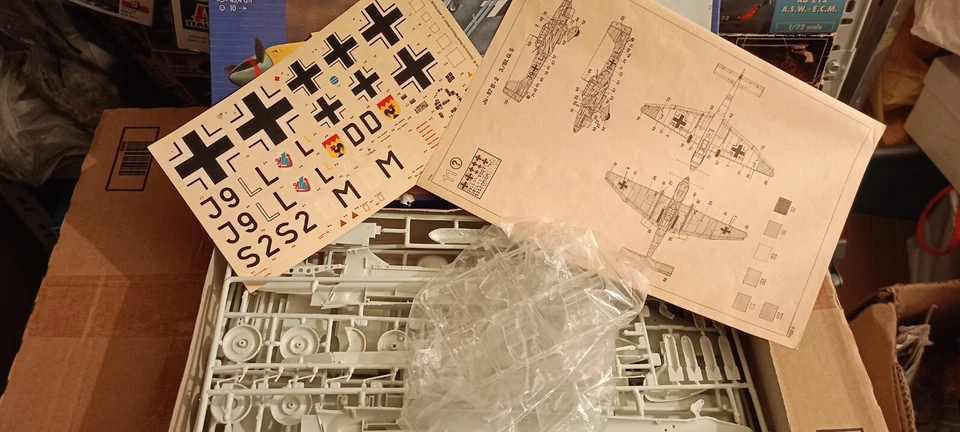 JUNKERS  JU 87B  STUKA IN SCALA 1:32 REVELL - Immagine 2 di 2