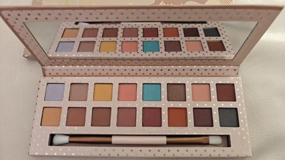 Make Up Kylie Cosmetics Take Me on Vacation Eyeshadow Palette Neu