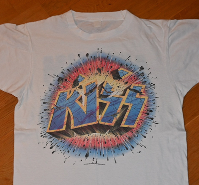1980's KISS* vtg original 1985 Concert Tour tee t-shirt (M) 70's