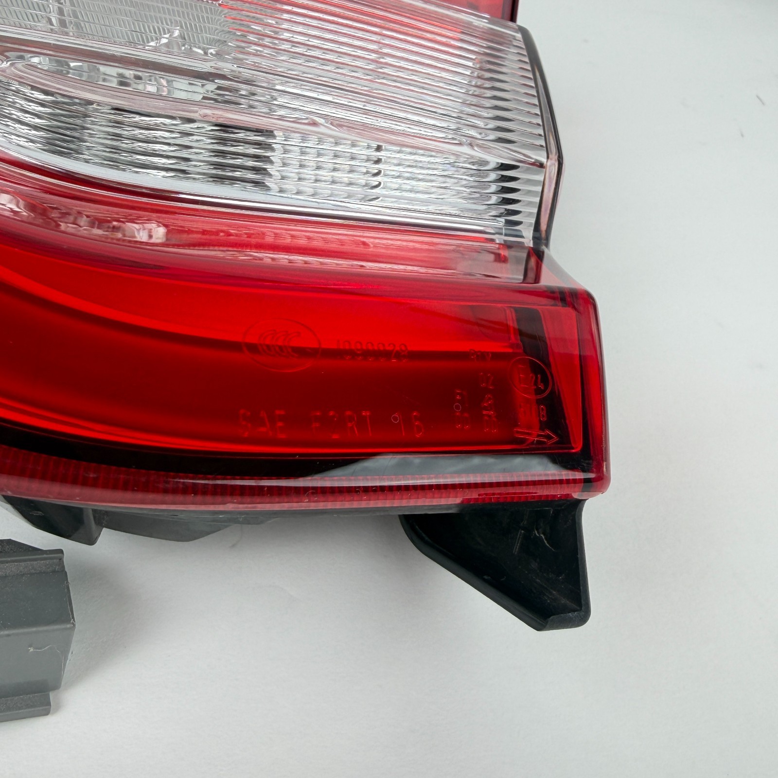 Maserati Levante 2017-2020 Rear Right Inner Tail light P/N 670106834