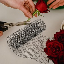 Cuttable Wire Mesh Roll Iron Floral Chicken for Arrangements Flower 15.25 per metre