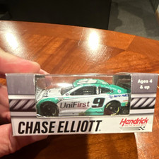 Lionel Racing Chase Elliott 9 UniFirst 2020 Camaro ZL1 1:64 LE Unopened
