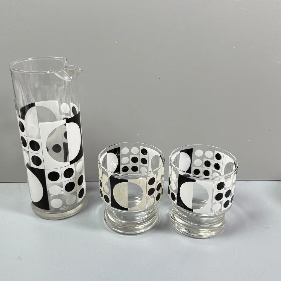 Juego de vajilla vintage Cera Bartrix blanco y negro Op Art jarra + 4 vasos MCM Foto 2 de 4