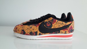 wmns classic cortez lx