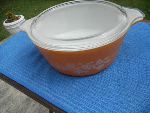 Pyrex Glass: #475, 2.5L, Cinderella Casserole Dish & #475 Lid, Butterfly Gold