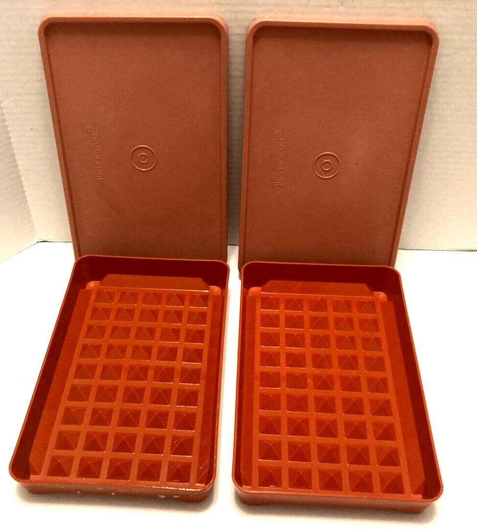 Two Tupperware #1292-8 Bacon Deli Meat Hot Dog Marinade Keeper Paprika -VINTAGE