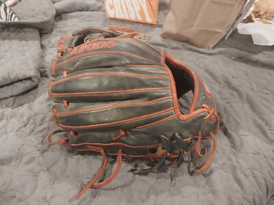 a2000 baseball glove Jose Altuve Model 200 OBO/trade