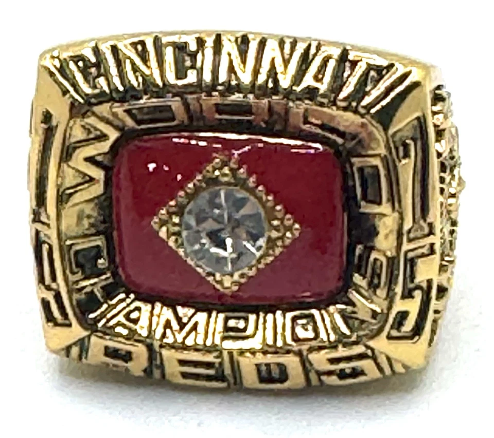 MLB / 1975 Cincinnati Reds Serie Mundial Anillo / Rosa Foto 3 de 4