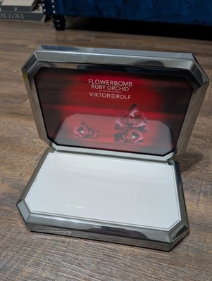 Viktor & Rolf Ruby Orchid Flowerbomb 11'' Retail Display Macy's