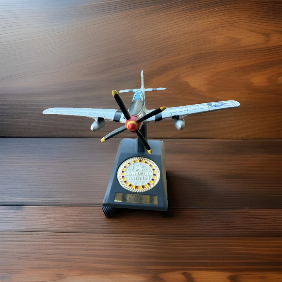 Bradford Exchange P51D Mustang Glamorous Glen WW2 Model Airplane (Boxed w COA) - Image 3 of 4