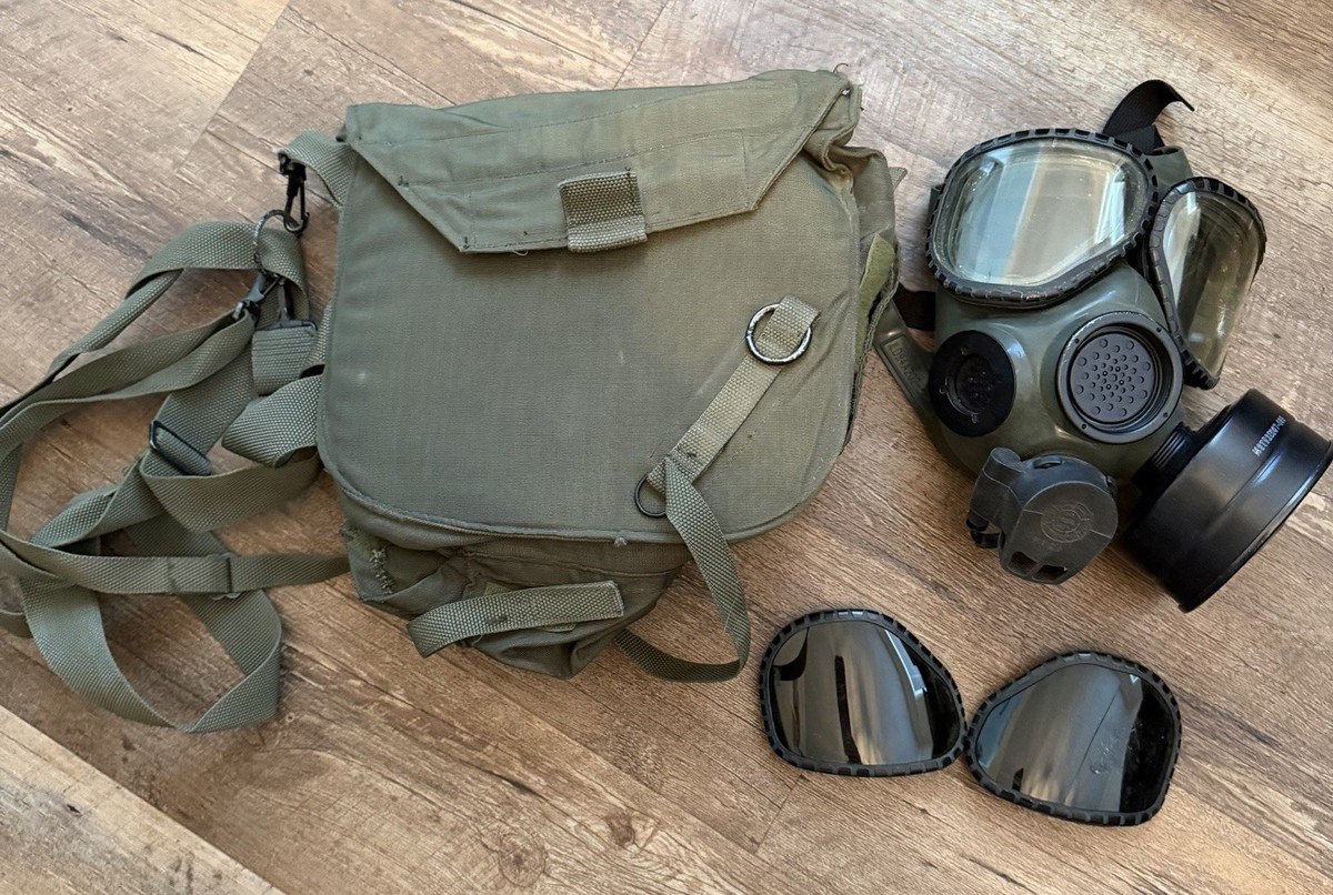 Authentic U.S. Military M40 Field Protective Mask Size Medium With