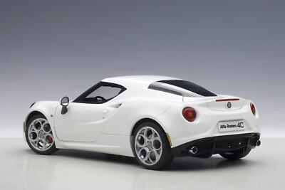 1/18 Alfa Romeo 4C (Glossy White) Composite Model Car By AUTOart