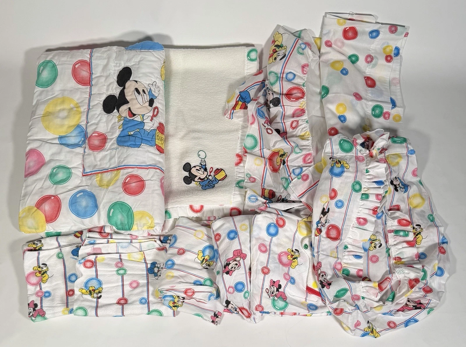 Vintage 11 pc Disney Dundee Mickey and Friends Bubbles Nursery Crib Bedding Set