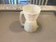 Vintage Tupperware Double 2 In 1 Wet & Dry Measuring Cup  Red Lettering