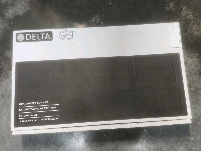 Delta 2100LF Chrome Classic Kitchen Faucet Includes Lifetime Warranty