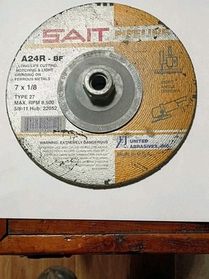 Sait 22052 7'' x 1/8'' x 5/8-11 Pipeline Cutting/Grinding Wheel
