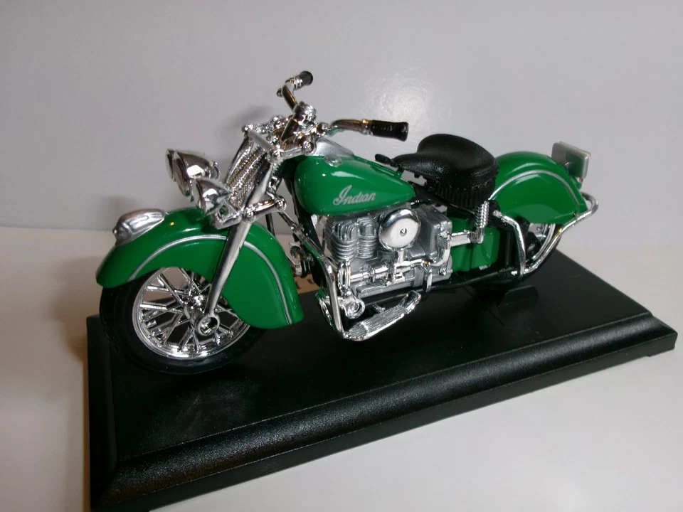 Indian Four - Grün 1:18 MAISTO - Bild 2 von 3