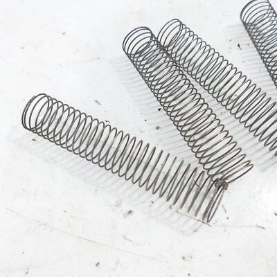 Ｚ． Kawasaki Z 1000 J Carburetor Small Parts Springs 66028 | eBay UK