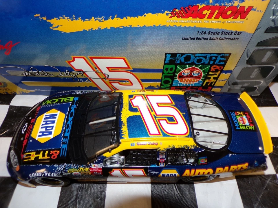 Michael Waltrip #15 Nappa Hootie & Blowfish 2003 Monte Carlo 1:24 Action 104489 - Immagine 3 di 4